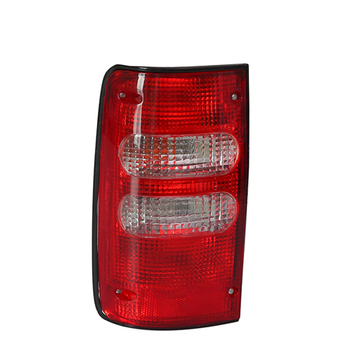 HILUX98 TAIL LAMP